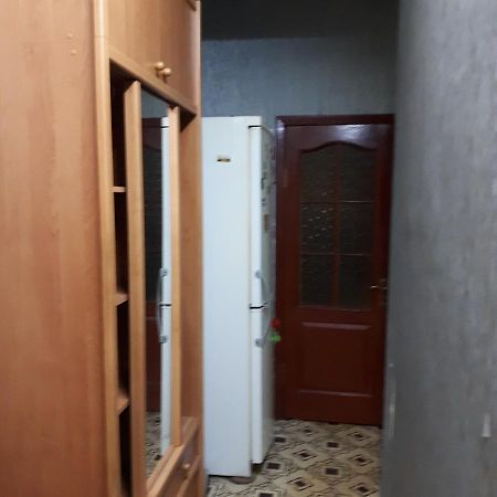 كريفوي روغ Аппартаменты 25 المظهر الخارجي الصورة